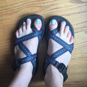 LIKE NEW Chaco sandals